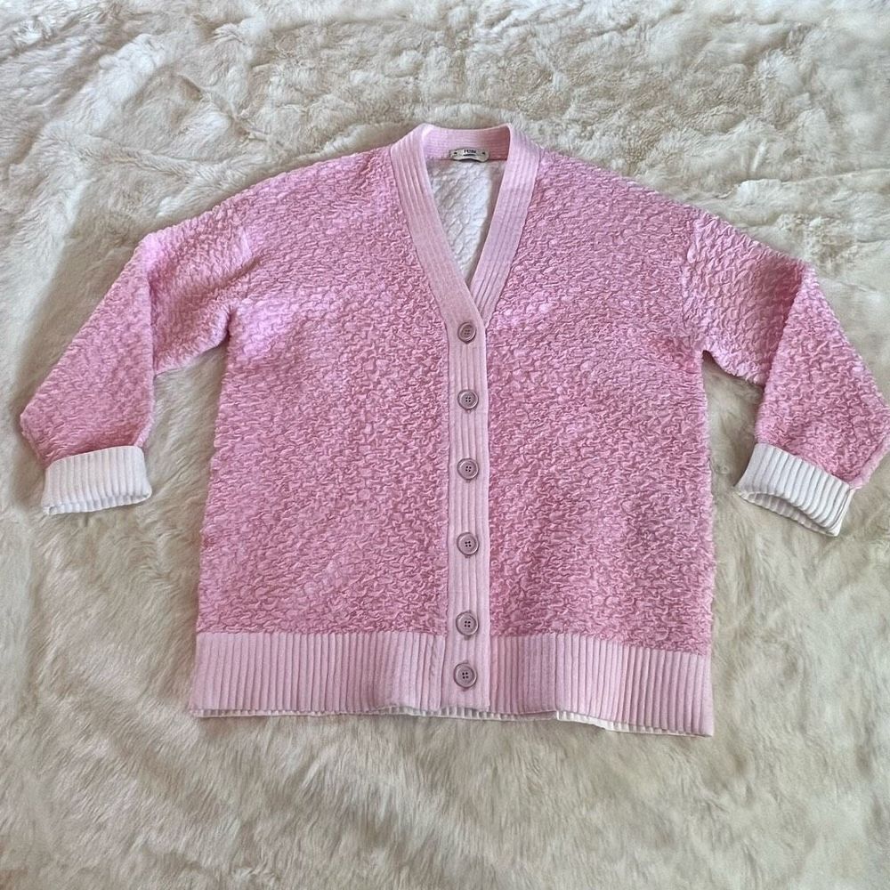 Fendi Pink Gaufre
Cardigan size 42